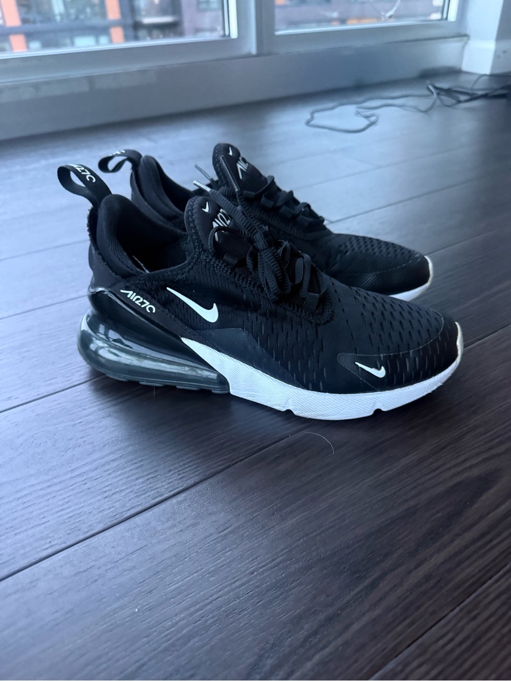 Nike Black and White Air Max 270 Running Shoes - Picture 5 of 10